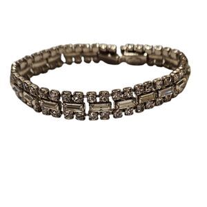 Kramer New York Vintage Rhinetone Bracelet see measurements